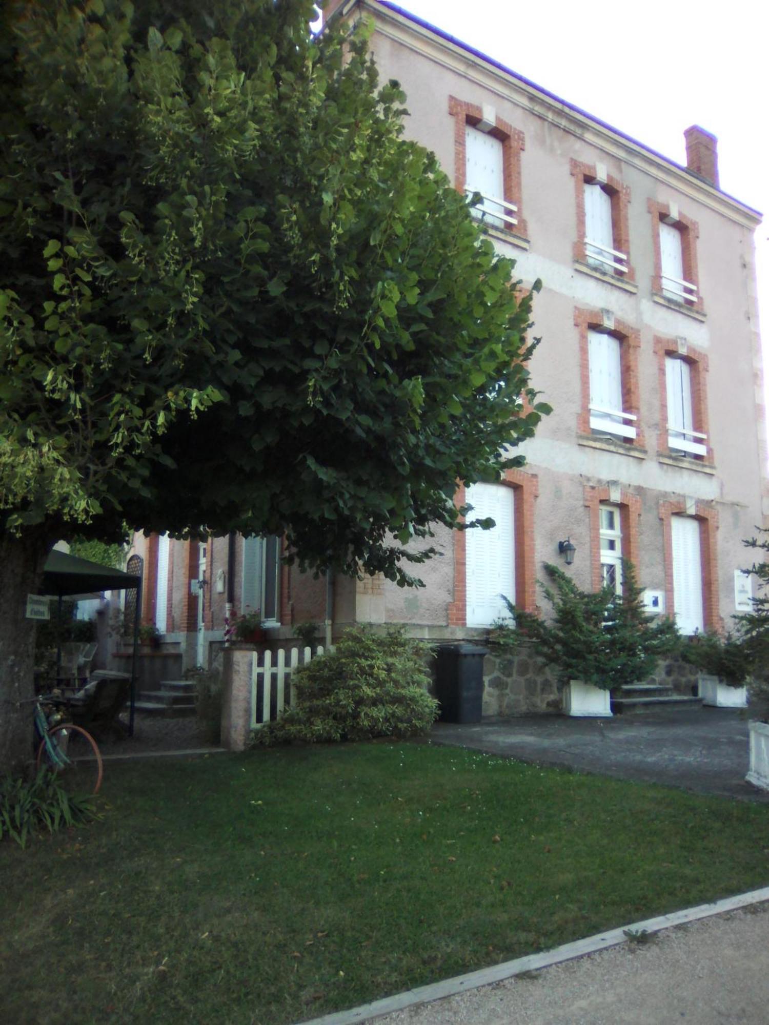 La Ganse Blanche Bed & Breakfast Usson-en-Forez Exterior photo