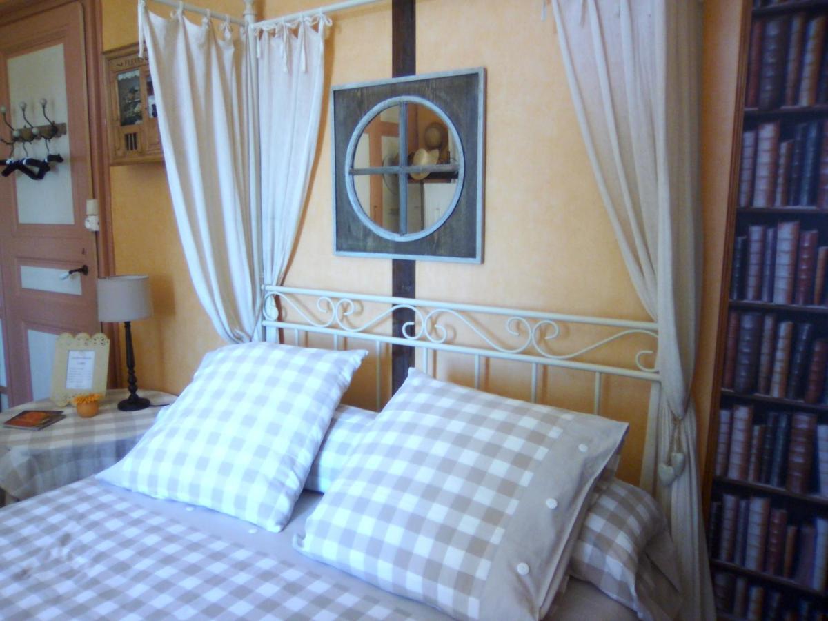 La Ganse Blanche Bed & Breakfast Usson-en-Forez Exterior photo