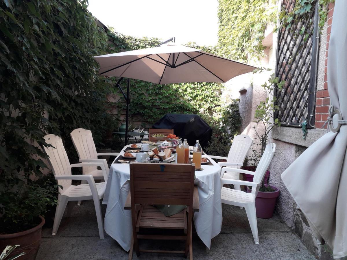 La Ganse Blanche Bed & Breakfast Usson-en-Forez Exterior photo